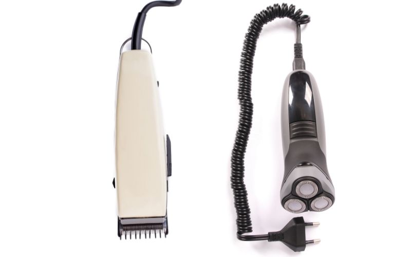 Photo of two kinds of electric razors
