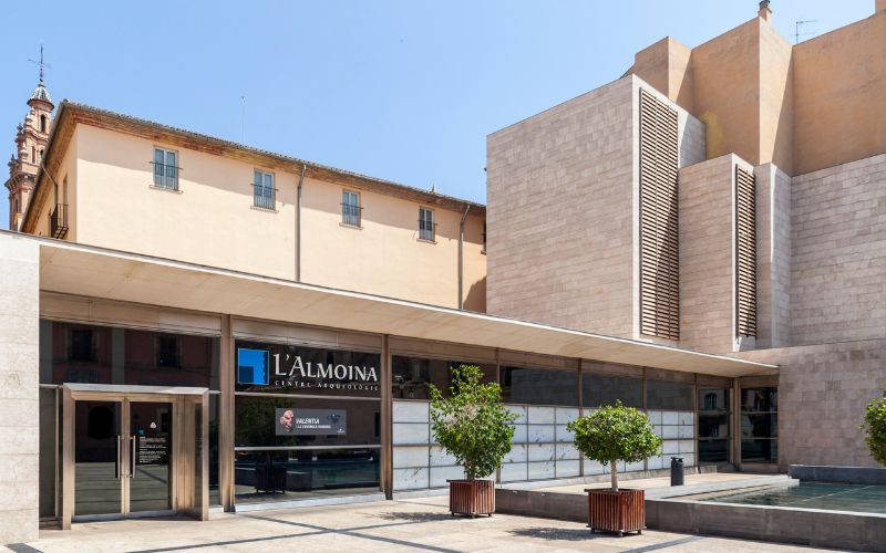 A museum in Valencia where tourists with kids can visit 