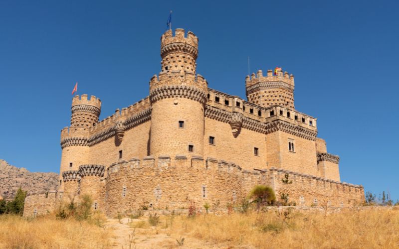  Incredible Castles in Spain You Have to See_Manzanares el Real